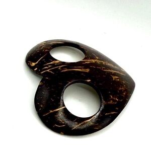 NWOT Sarong Pareo Scarf Tie Coconut Shell Heart Shape Buckle